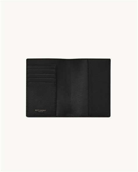 CASSANDRE passport case in grain de poudre leather 